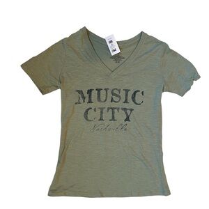 Women’s/Girls Music City Nashville short-sleeved shirt NWT Size M
